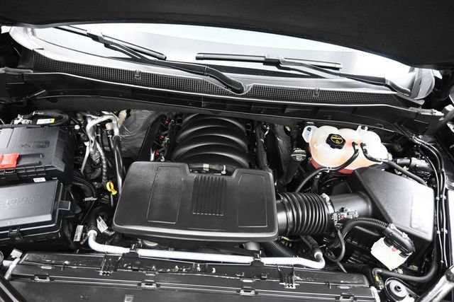 Certified 2026 Chevrolet Suburban RST w/ RST Capability Package AWD/4WD image 34