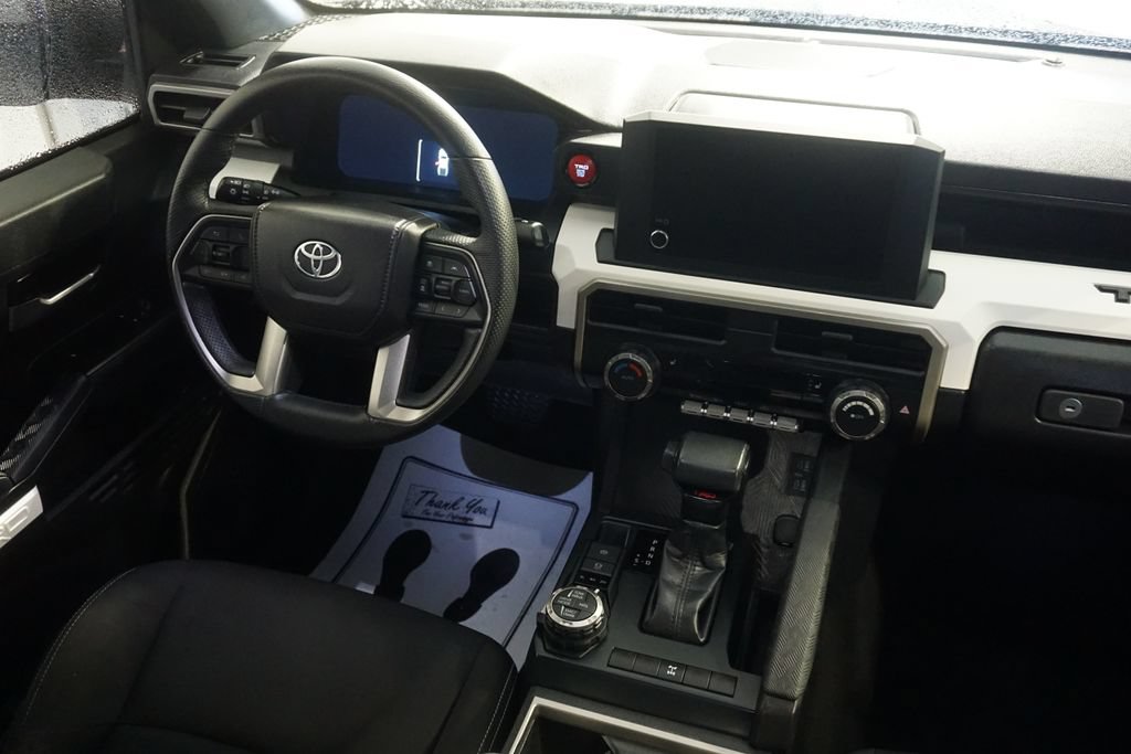 Certified 2024 Toyota Tacoma TRD Off-Road AWD/4WD image 27
