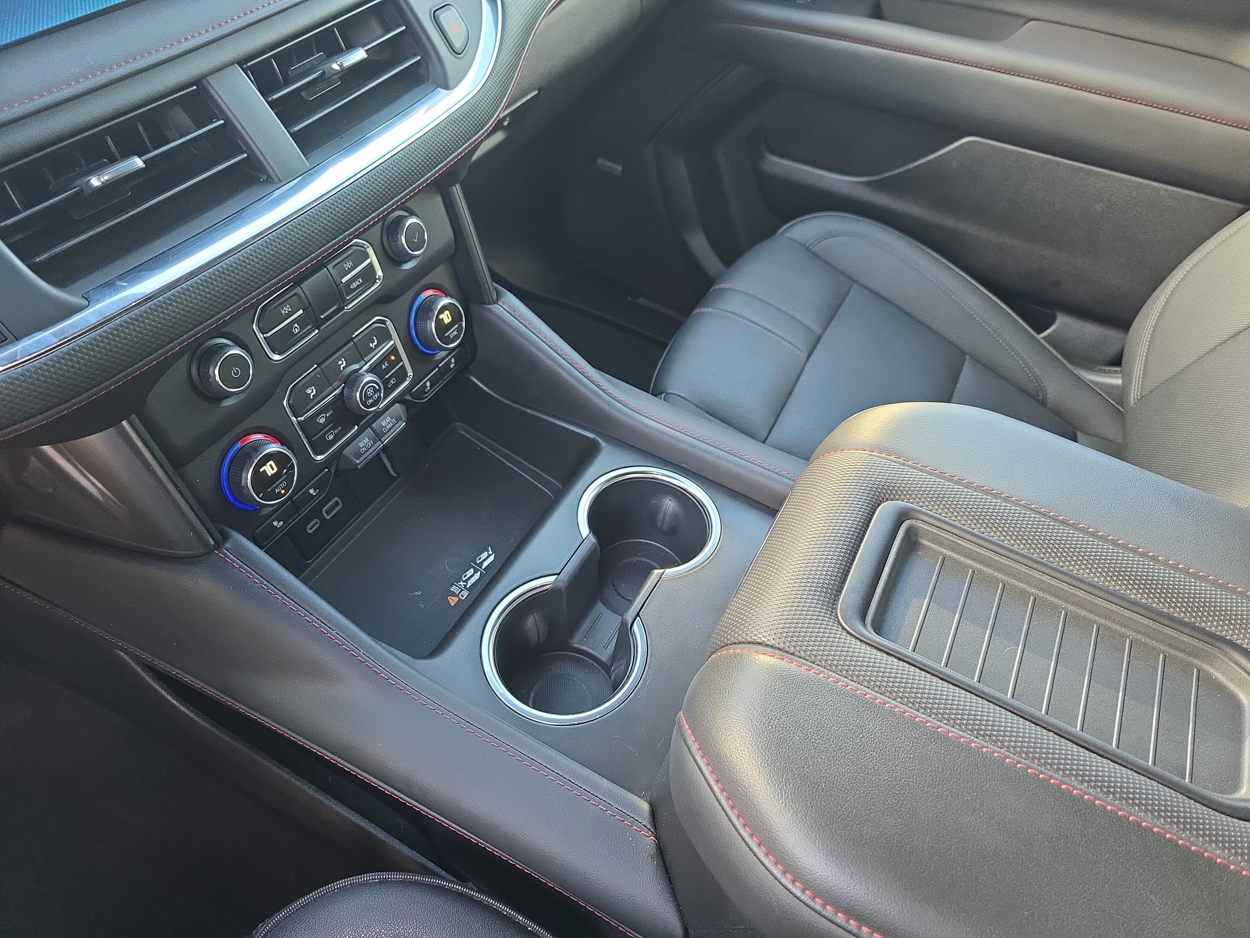 Used 2024 Chevrolet Tahoe RST w/ RST Performance Edition AWD/4WD image 28