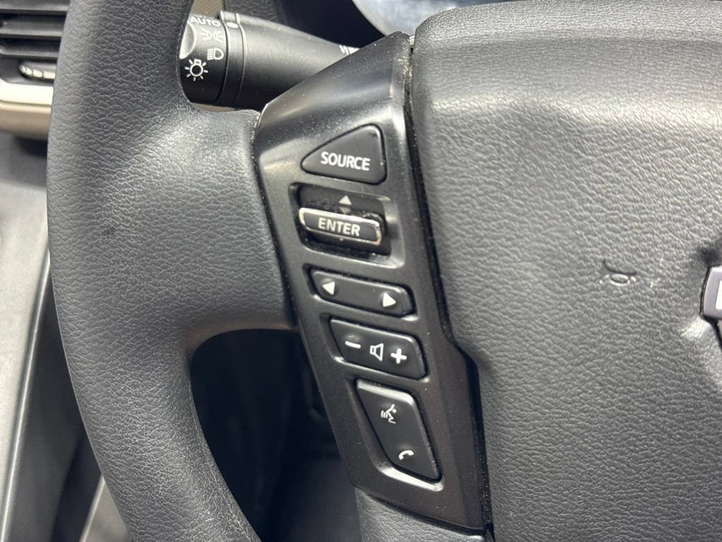 Used 2024 Nissan Frontier SV AWD/4WD image 12