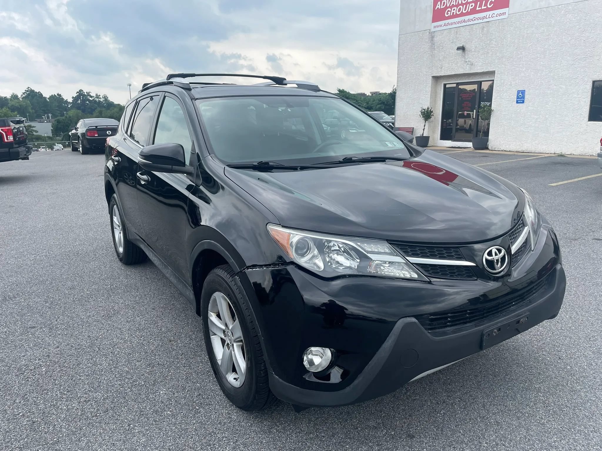 Used 2013 Toyota RAV4 XLE AWD/4WD image 29