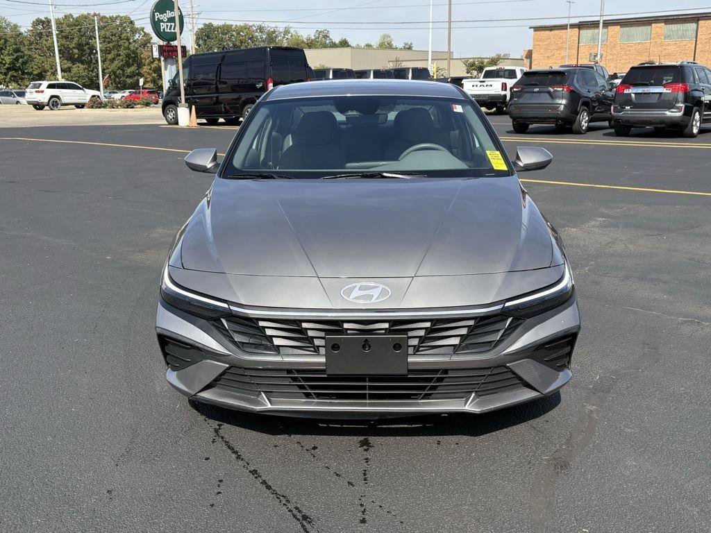 Used 2024 Hyundai Elantra SEL image 19