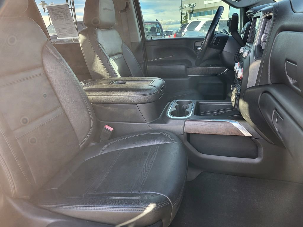 Used 2020 GMC Sierra 2500 Denali w/ Denali Ultimate Package image 18