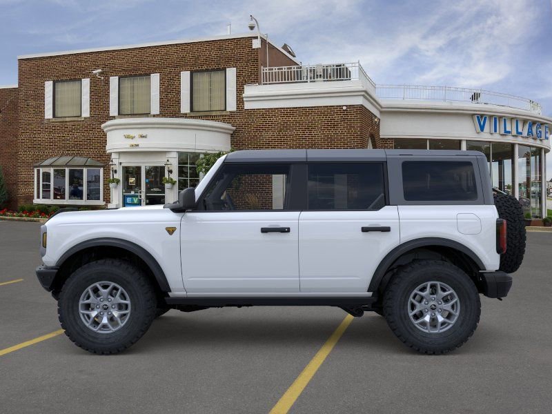 New 2025 Ford Bronco Badlands AWD/4WD image 3