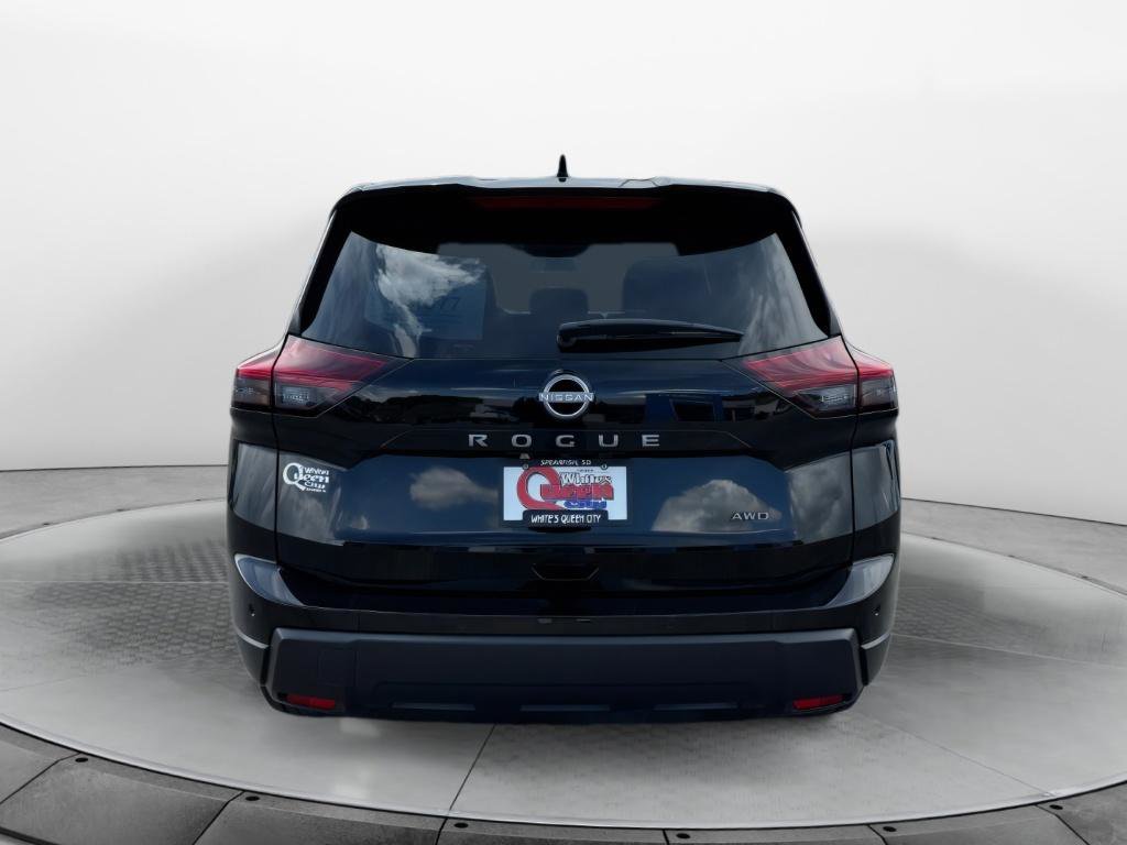 Used 2025 Nissan Rogue SV AWD/4WD image 4