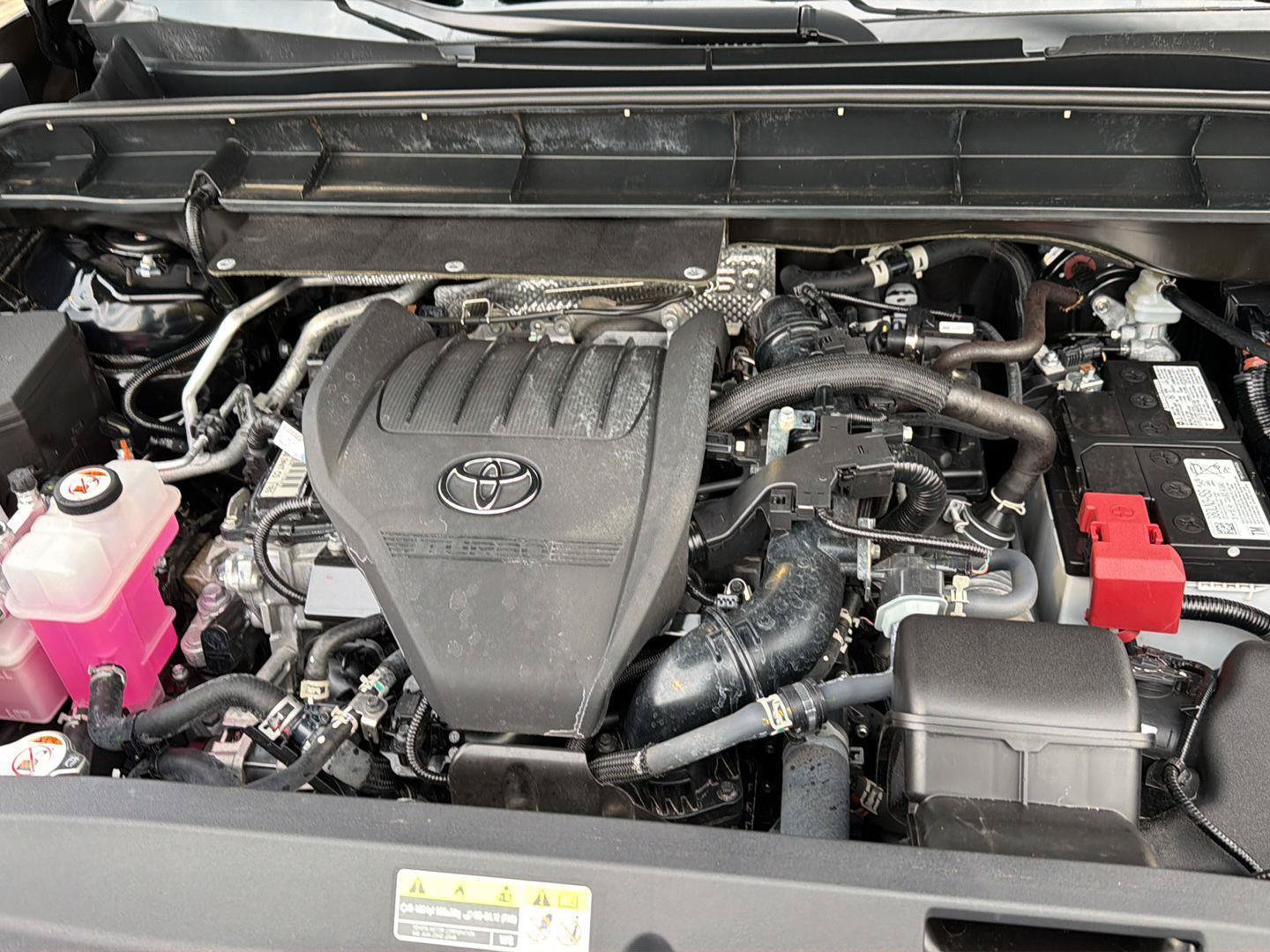Certified 2024 Toyota Highlander LE AWD/4WD image 35