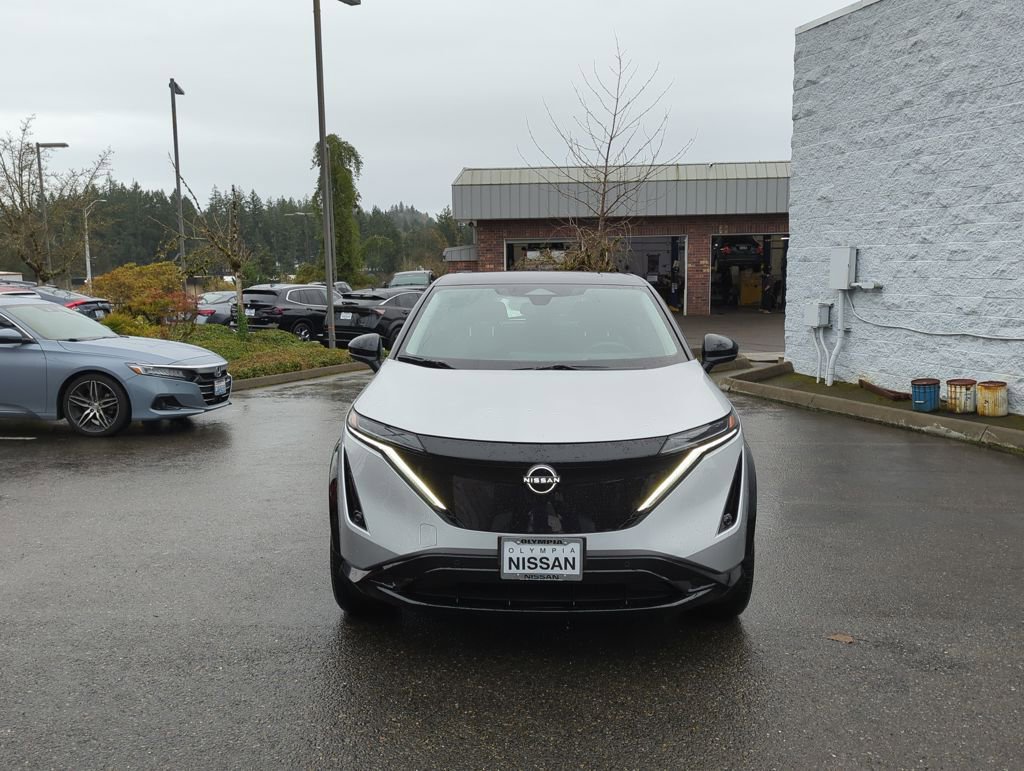 Used 2024 Nissan Ariya AWD image 8