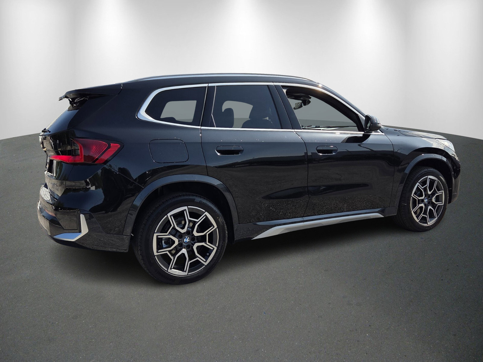 New 2026 BMW X1 xDrive28i w/ Convenience Package image 7