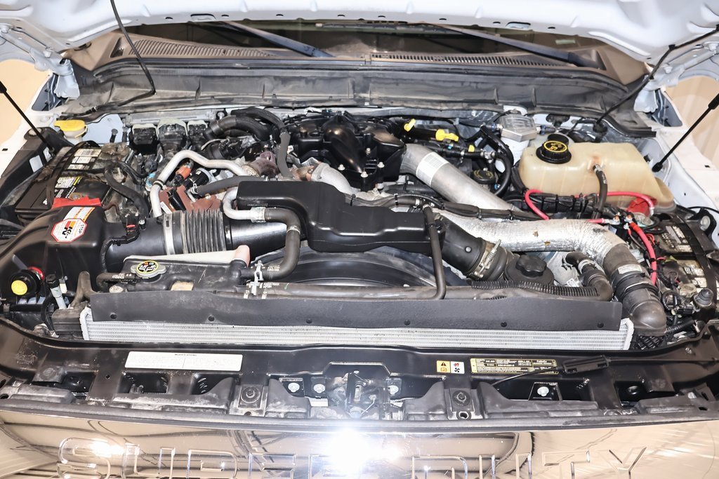 Used 2016 Ford F550 4x4 Regular Cab Super Duty image 36