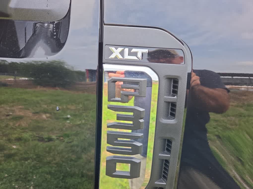 New 2026 Ford F350 XLT AWD/4WD image 15