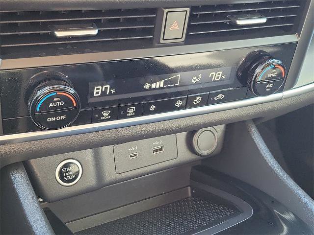 Certified 2023 Nissan Rogue SV image 30