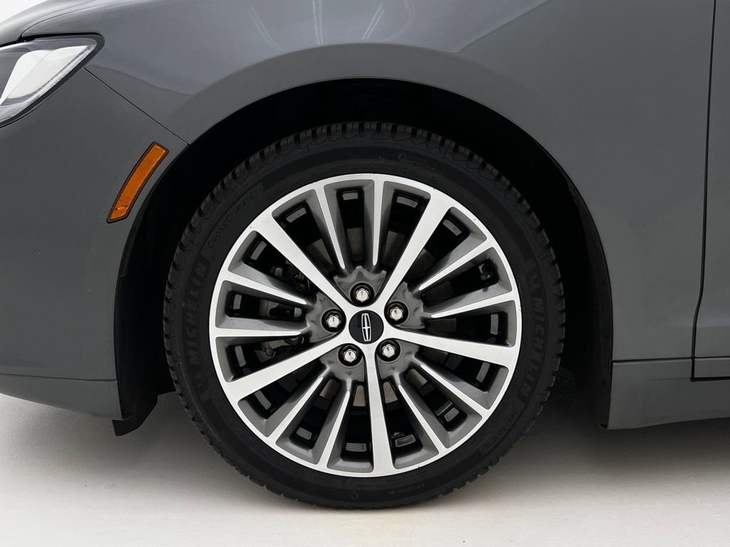 Used 2020 Lincoln MKZ AWD image 31