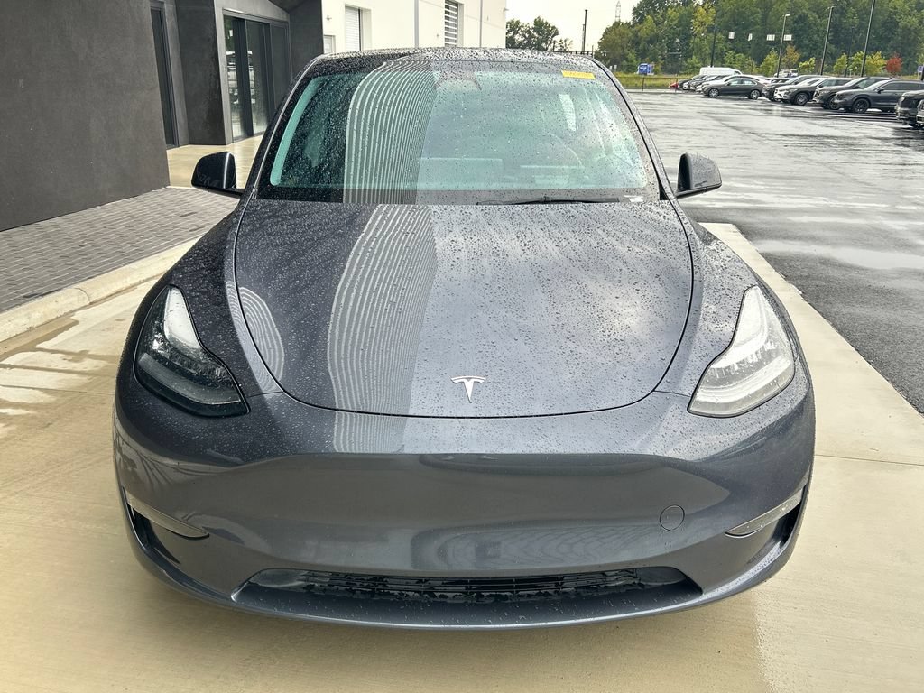 Used 2023 Tesla Model Y AWD image 3