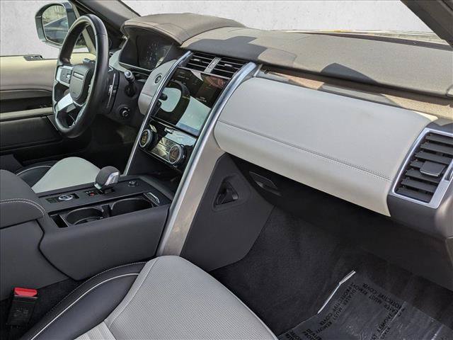 Used 2021 Land Rover Discovery HSE R-Dynamic AWD/4WD image 25