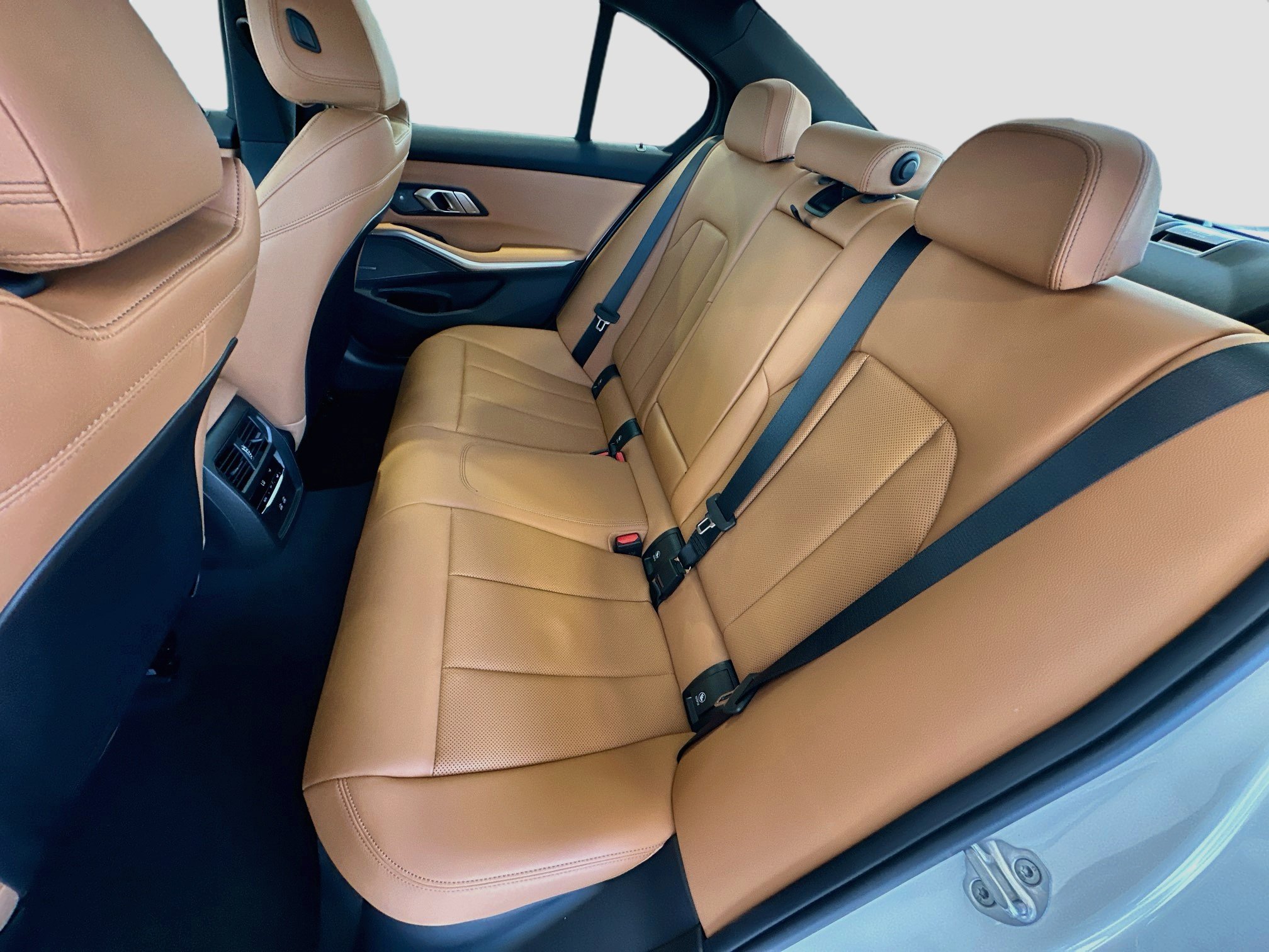 New 2026 BMW 330i Sedan w/ M Sport Package RWD image 18
