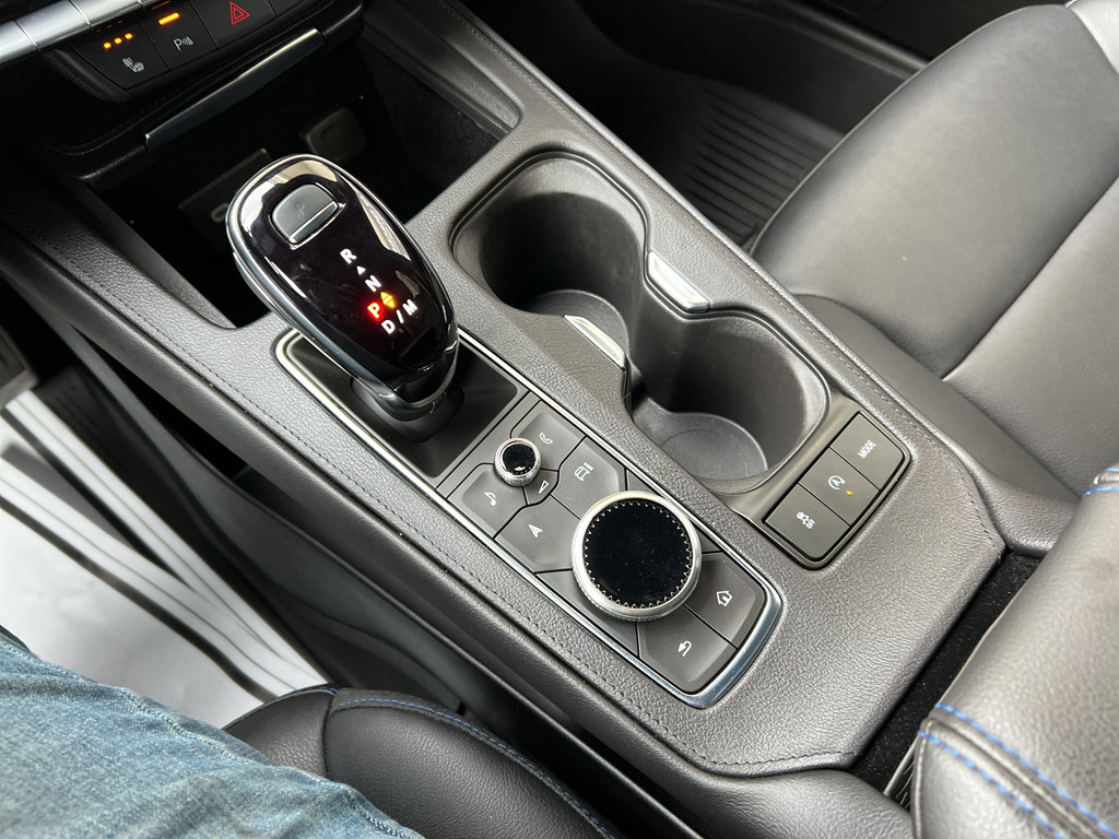 Used 2025 Cadillac XT4 Sport image 24