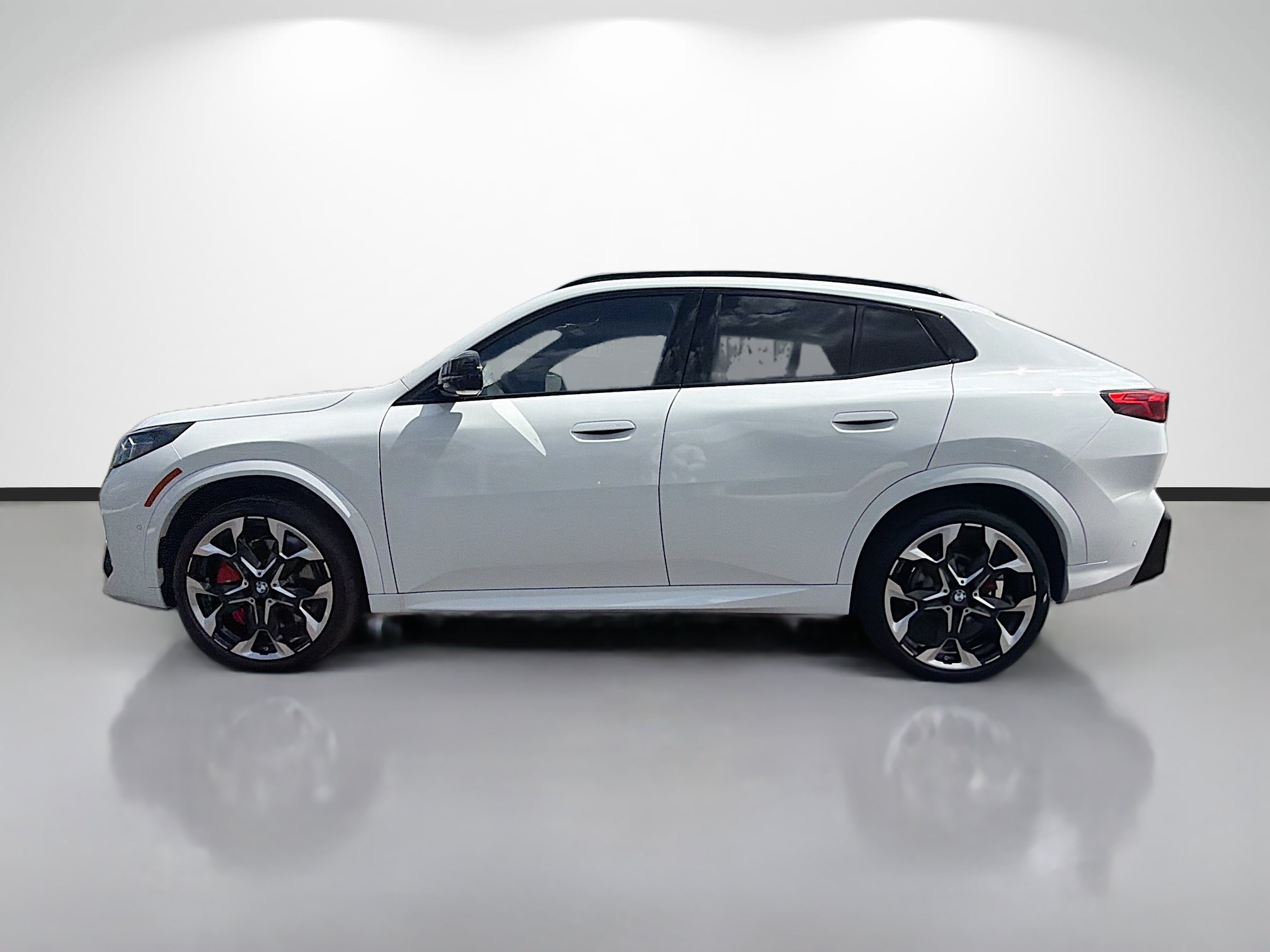 New 2026 BMW X2 xDrive28i w/ Technology Package AWD/4WD image 6