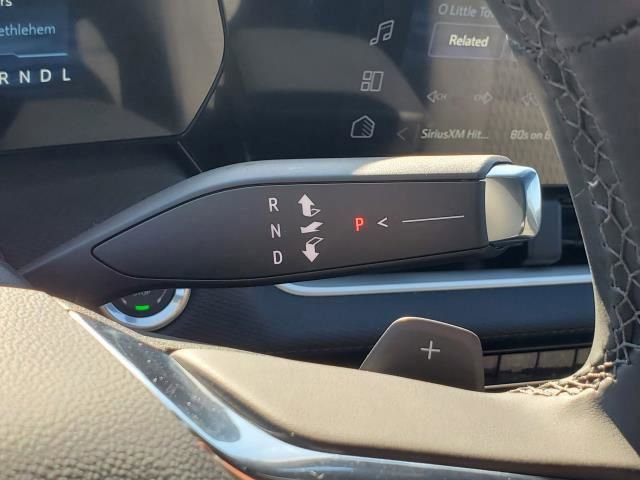 New 2026 Chevrolet Equinox LT image 23