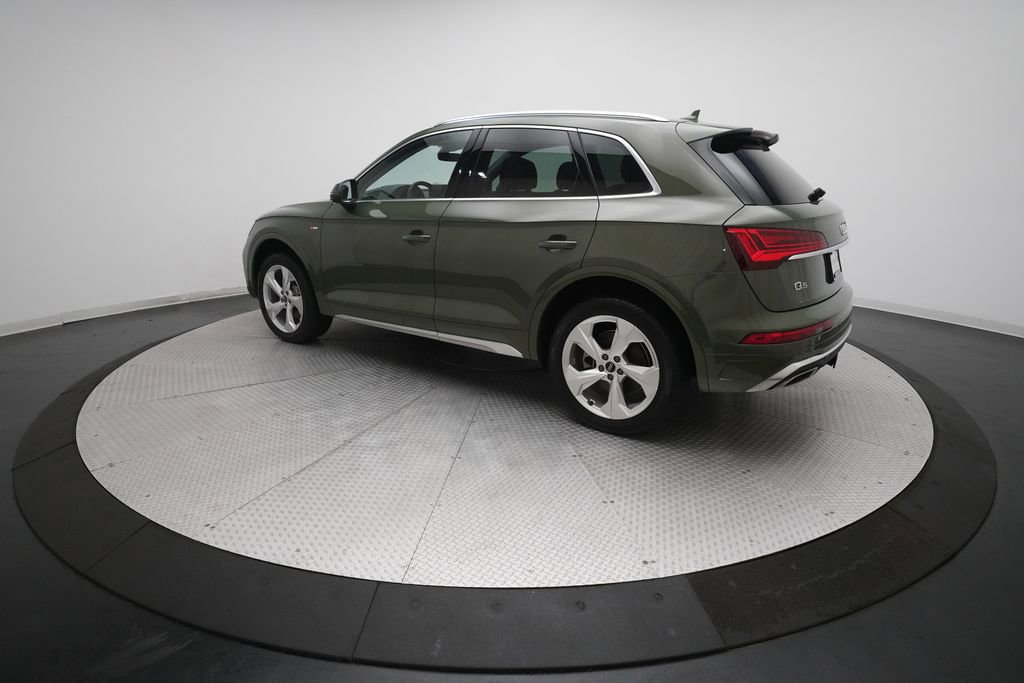 Used 2023 Audi Q5 2.0T Prestige w/ Prestige Package image 9