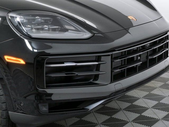 New 2026 Porsche Cayenne S image 37