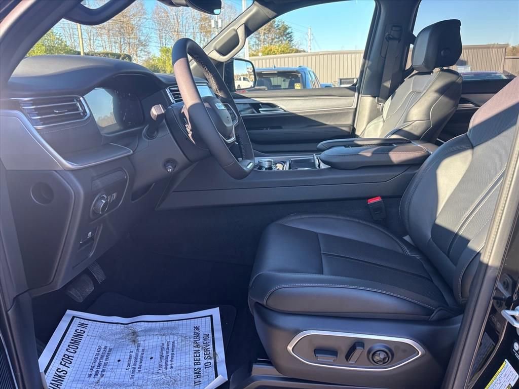 New 2026 Jeep Grand Wagoneer Limited image 11