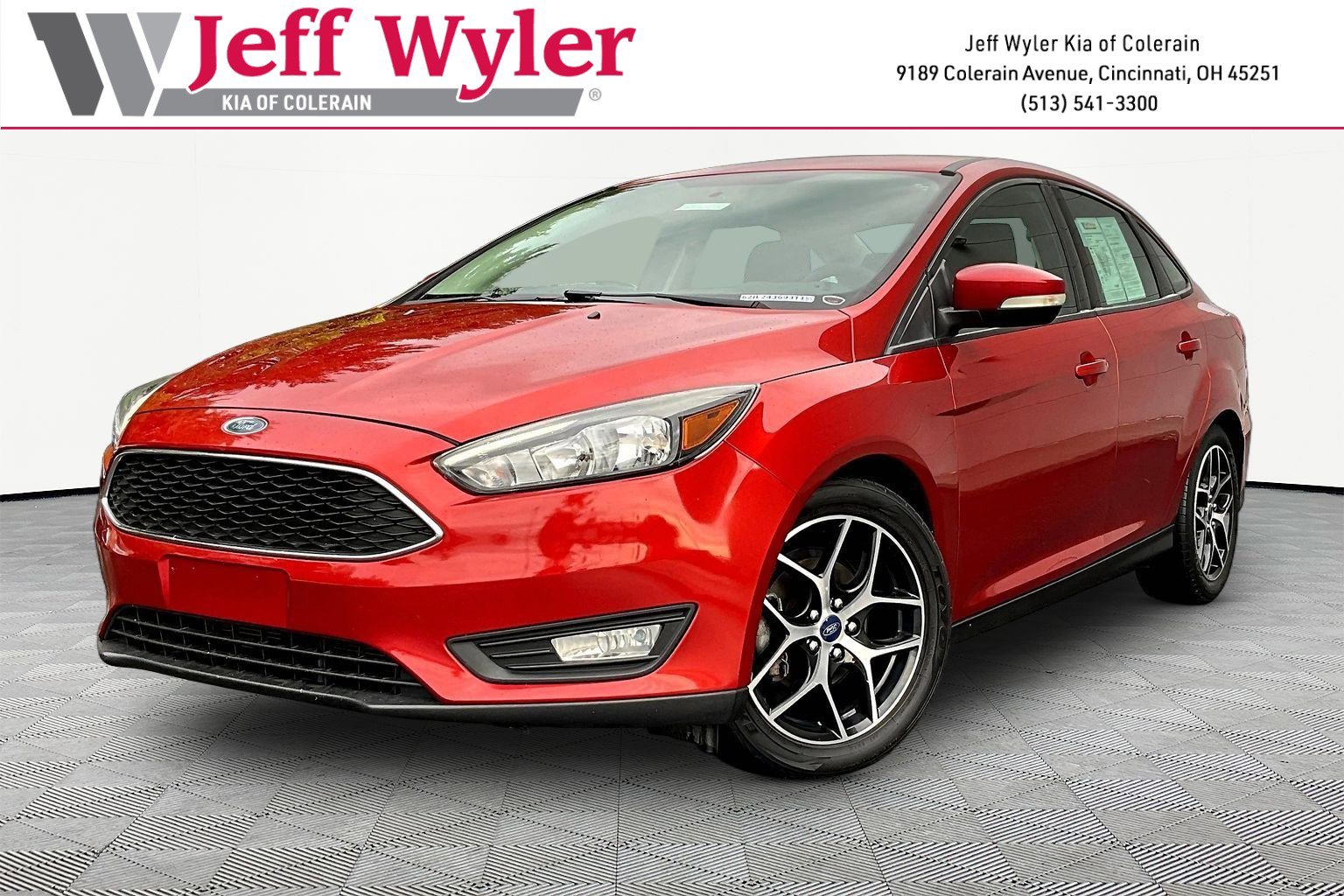 Used 2018 Ford Focus SEL FWD image 1