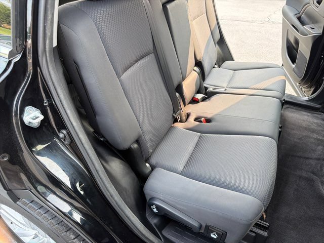 Used 2016 Toyota Highlander LE FWD image 27