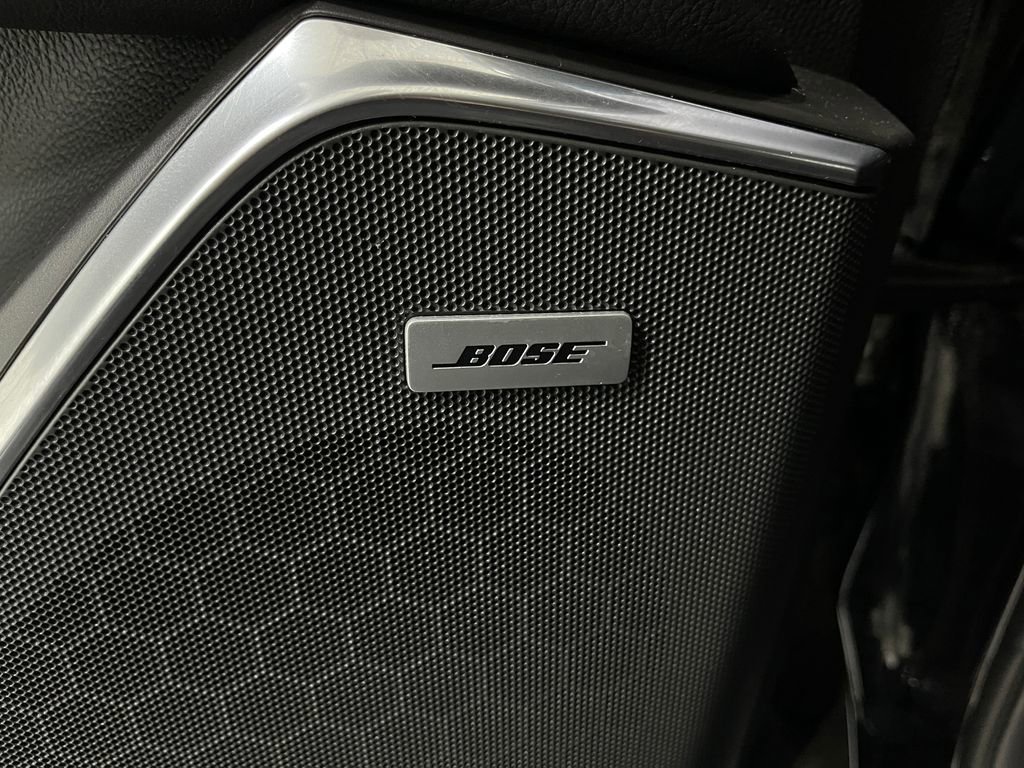 Used 2018 Cadillac Escalade ESV Luxury image 18