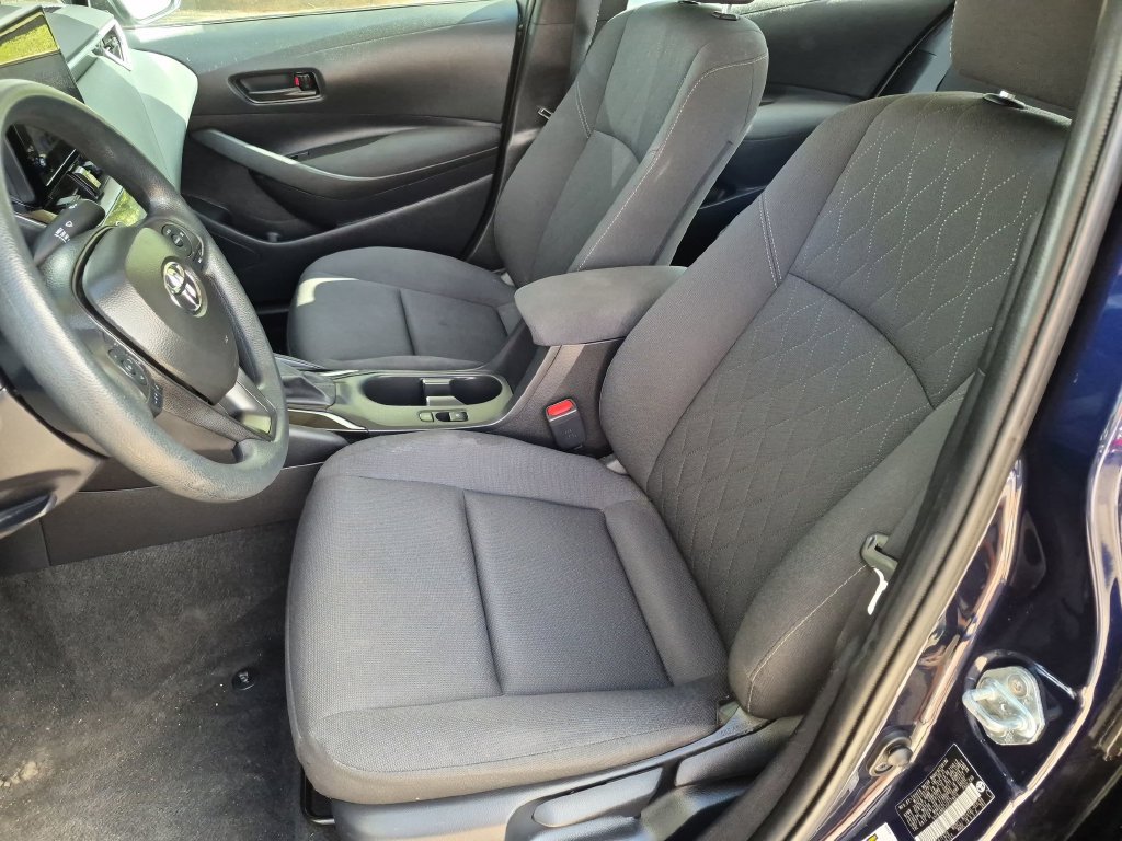 Used 2025 Toyota Corolla LE FWD image 16