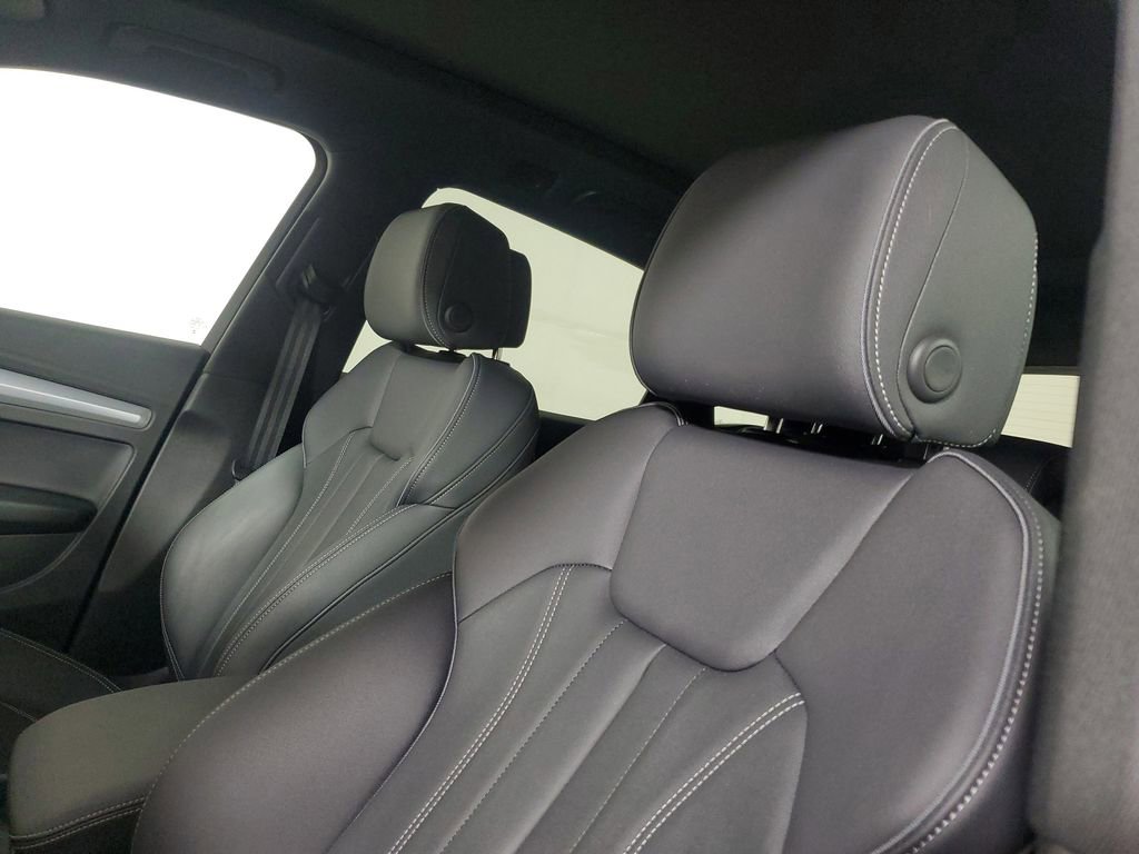 Certified 2025 Audi Q5 2.0T Premium AWD/4WD image 23