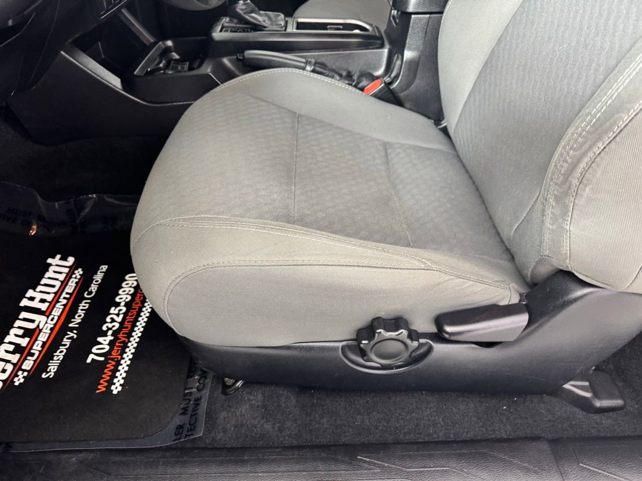 Used 2021 Toyota Tacoma SR image 12