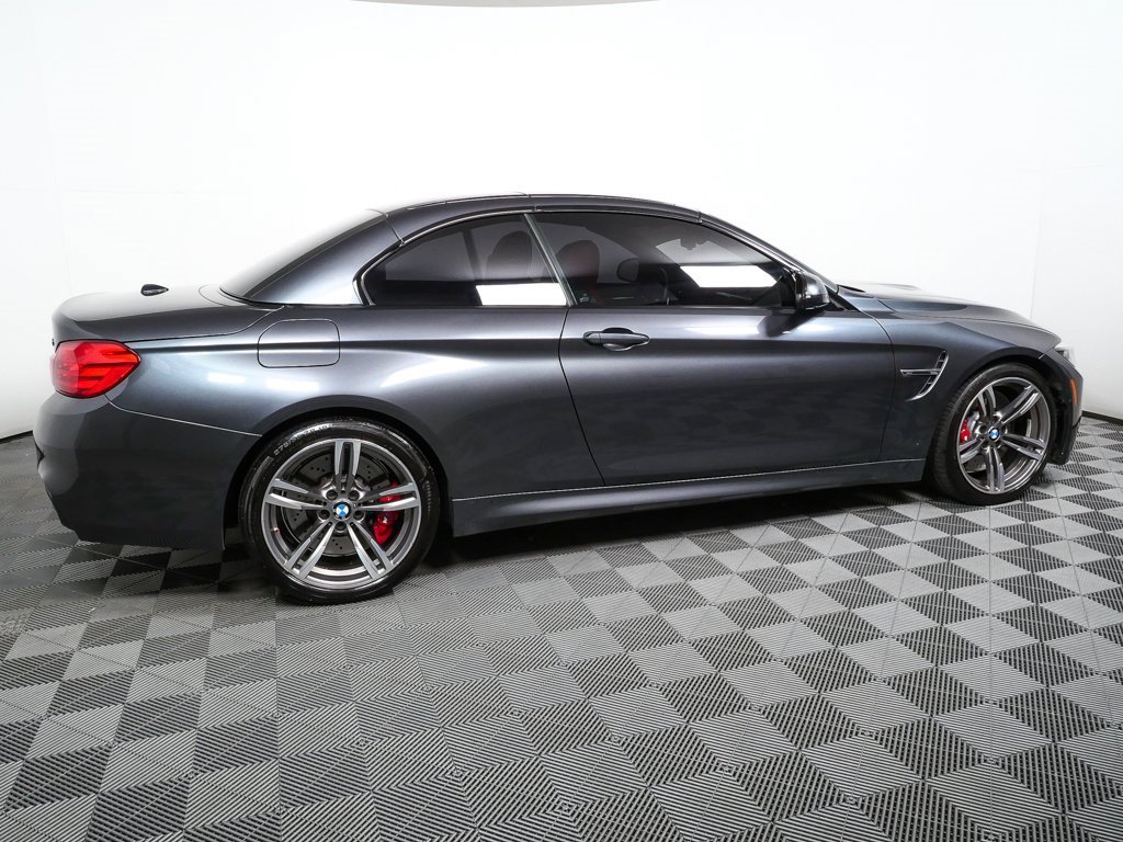 Used 2015 BMW M4 Convertible image 29