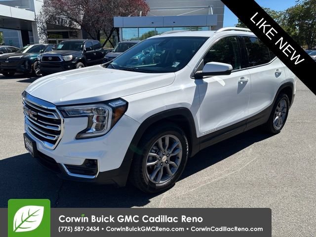 Used 2024 GMC Terrain SLT AWD/4WD image 1