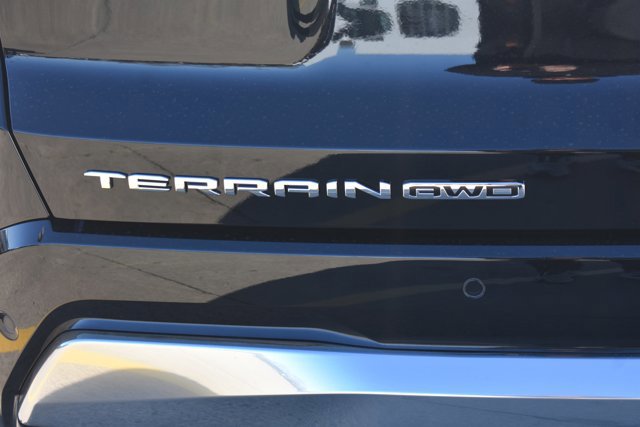 Used 2026 GMC Terrain Denali image 7