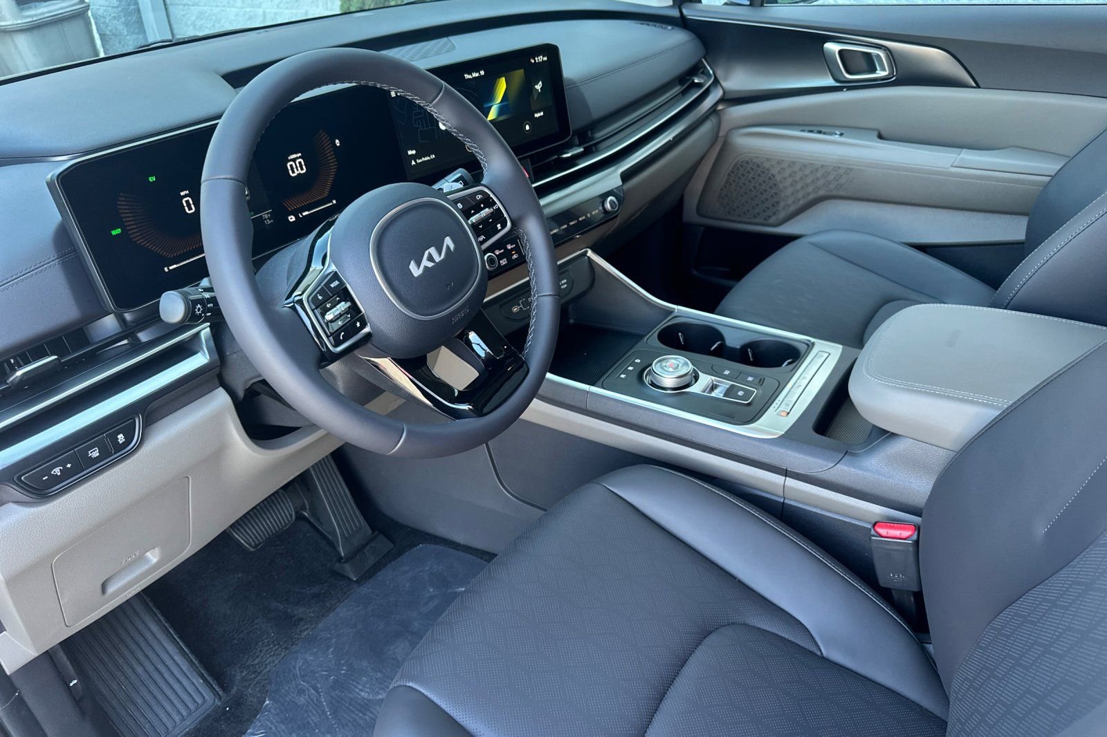 New 2026 Kia Carnival LXS image 10