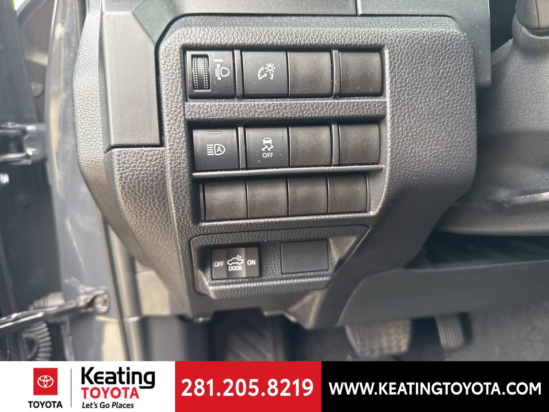 Certified 2025 Toyota Tacoma SR image 14