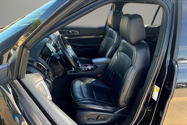 Used 2019 Ford Explorer Platinum AWD/4WD image 21