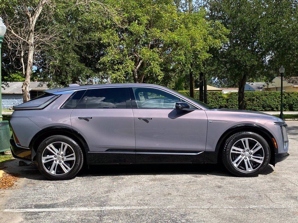 Used 2024 Cadillac Lyriq Tech RWD image 8