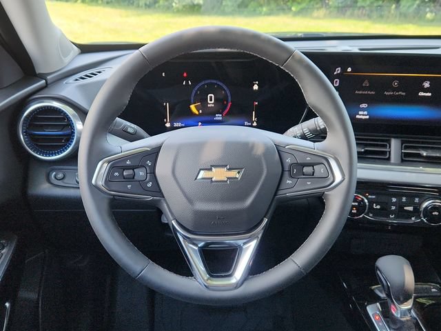 New 2026 Chevrolet Trax LT w/ Sunroof Package FWD image 21