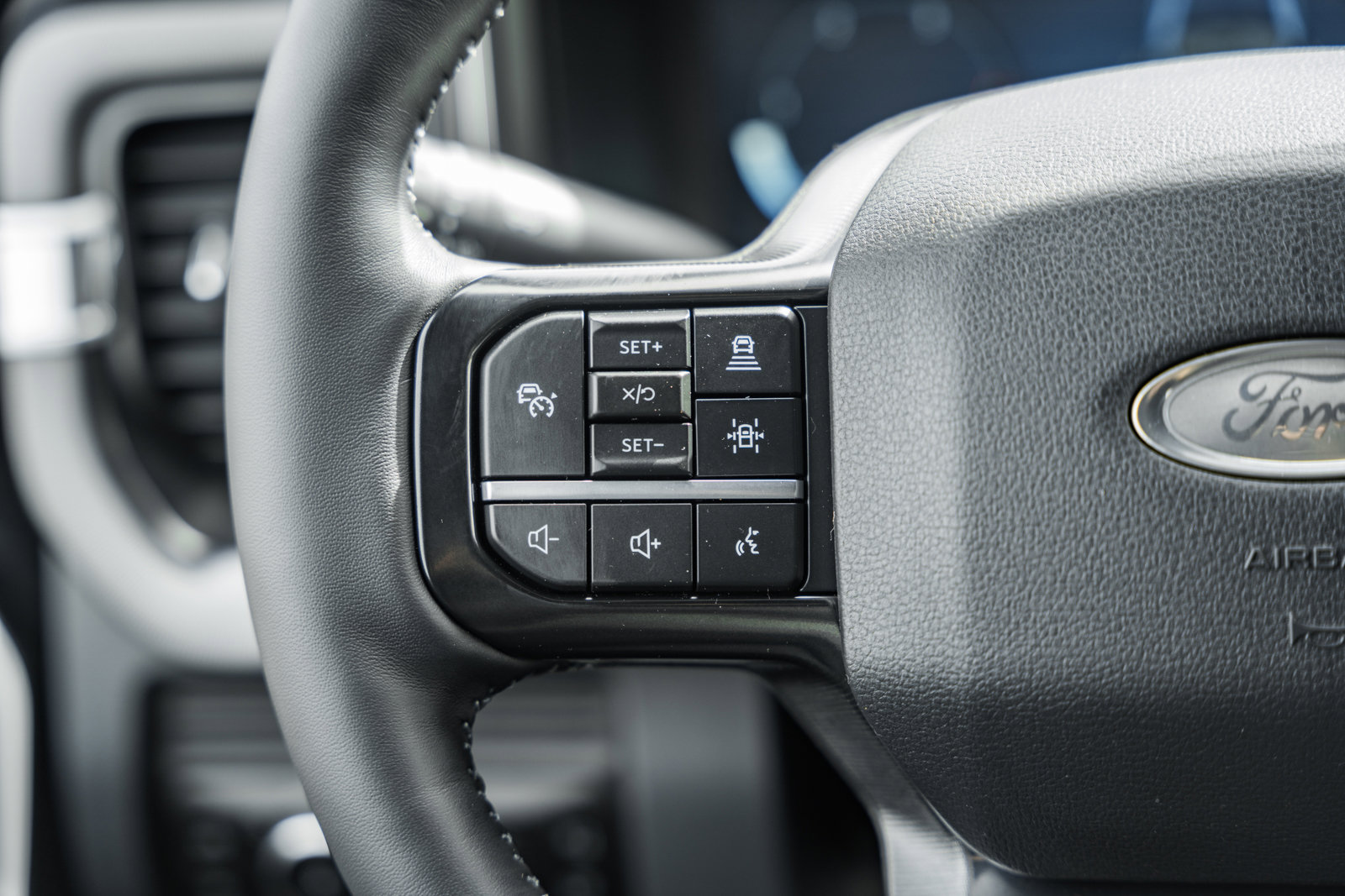 New 2026 Ford F250 Platinum w/ Tremor Off-Road Package image 41