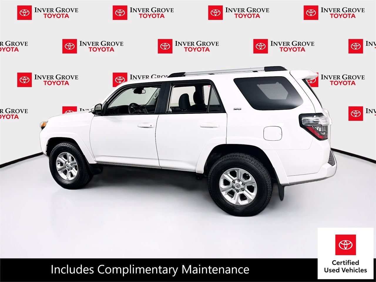 Certified 2024 Toyota 4Runner SR5 AWD/4WD image 7