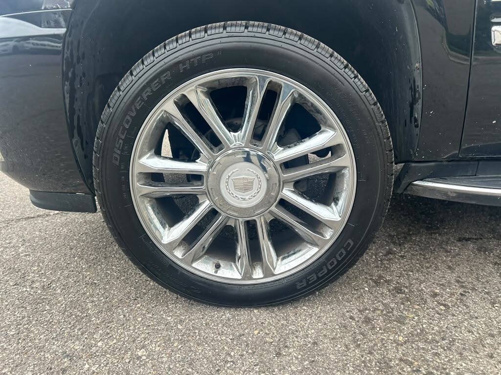 Used 2007 Cadillac Escalade AWD w/ Information Package image 9