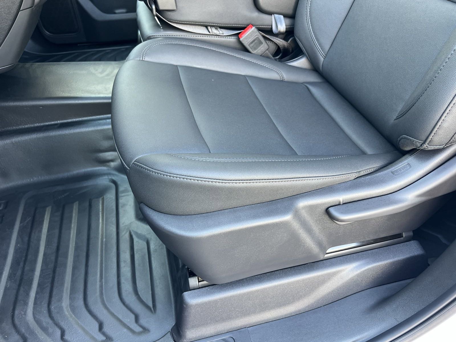 New 2025 Chevrolet Silverado 1500 W/T w/ WT Value Package image 18