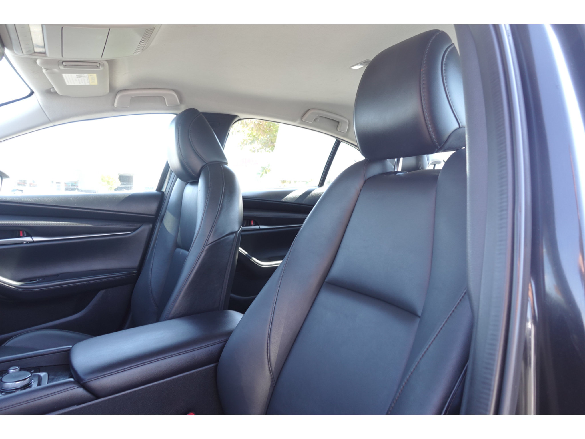 Used 2024 MAZDA MAZDA3 s FWD image 10