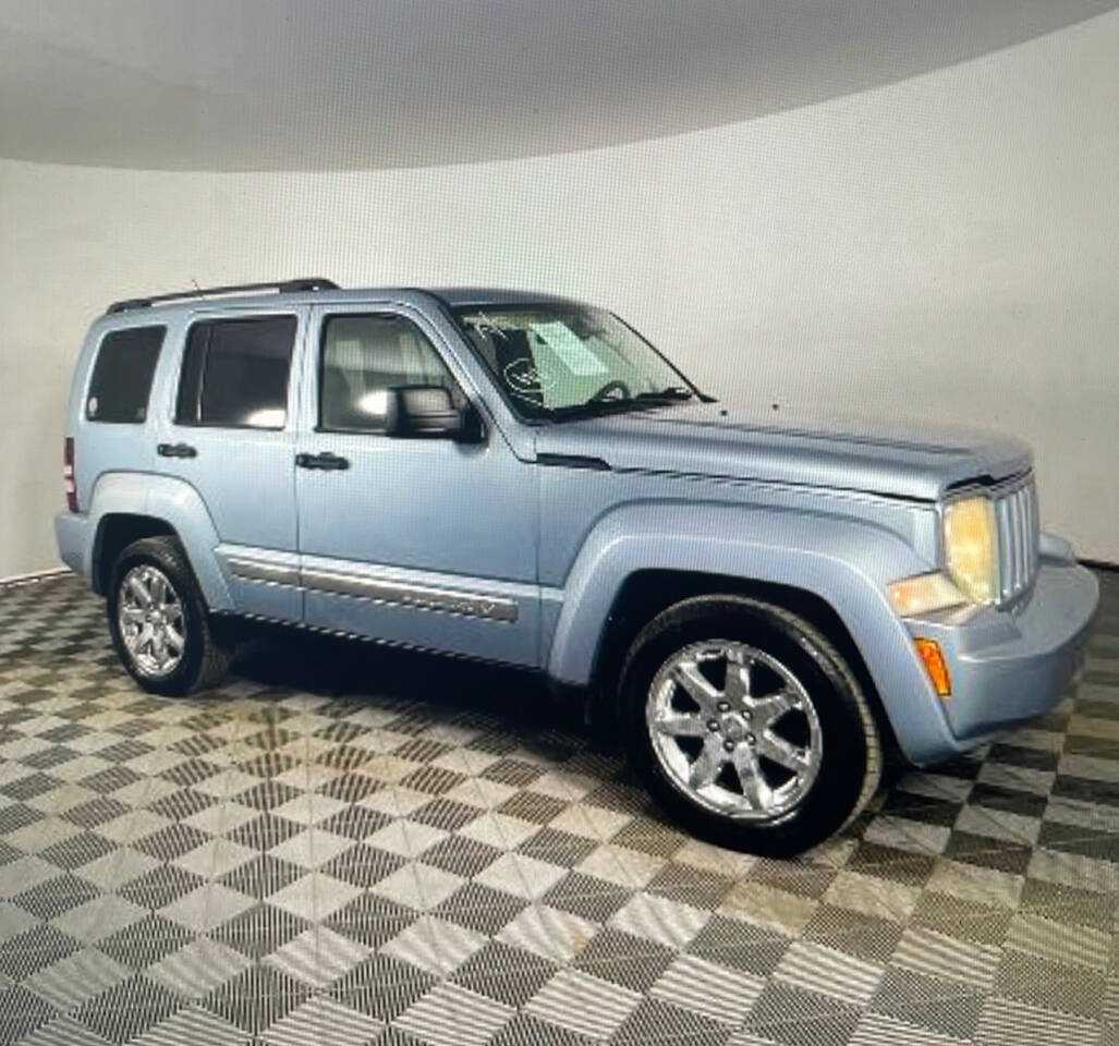Used 2012 Jeep Liberty Sport AWD/4WD image 1