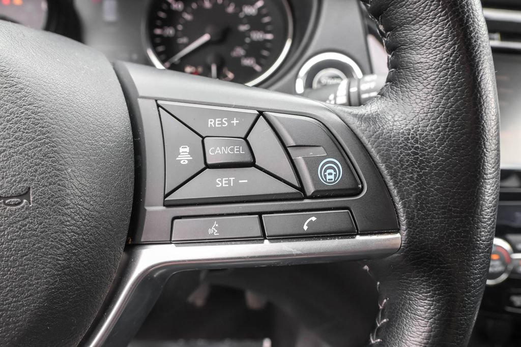 Used 2020 Nissan Rogue SV w/ Sun & Sound Touring Package AWD/4WD image 24