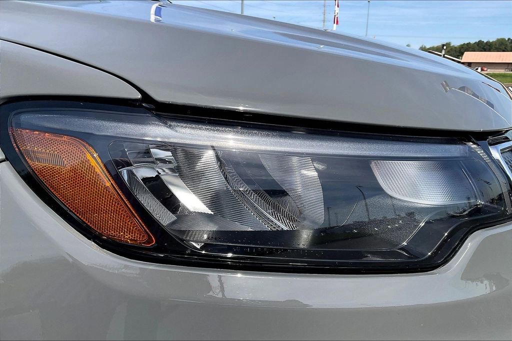 Used 2022 Jeep Compass Limited image 23