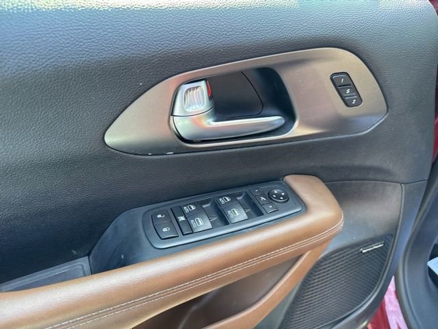 Used 2020 Chrysler Pacifica Limited w/ Advanced Safetytec Group image 20