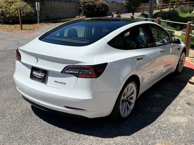 Used 2023 Tesla Model 3 Standard Range RWD image 2