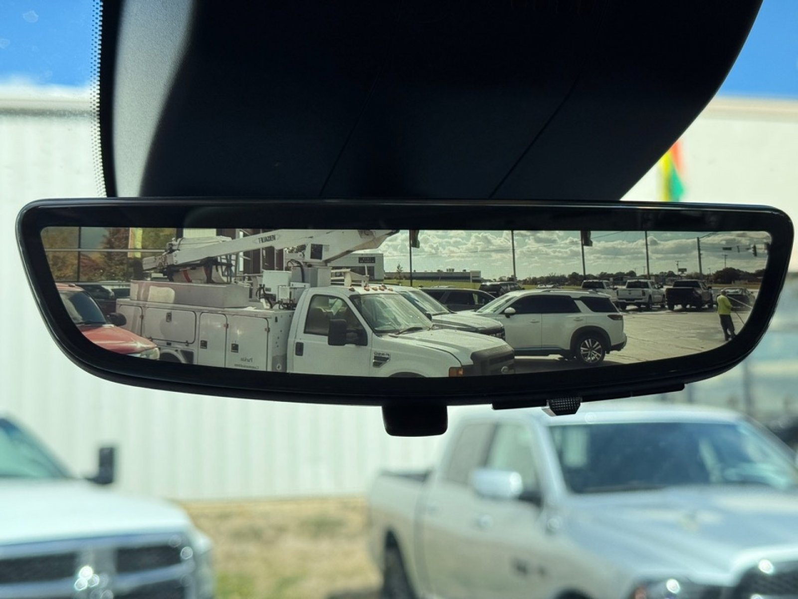 Used 2024 GMC Sierra 3500 Denali w/ Technology Package image 26